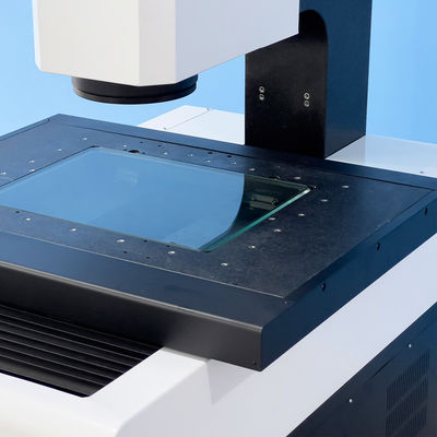 Cantilever Instant Vision Measuring Machine (maszyna do pomiaru natychmiastowego widzenia)